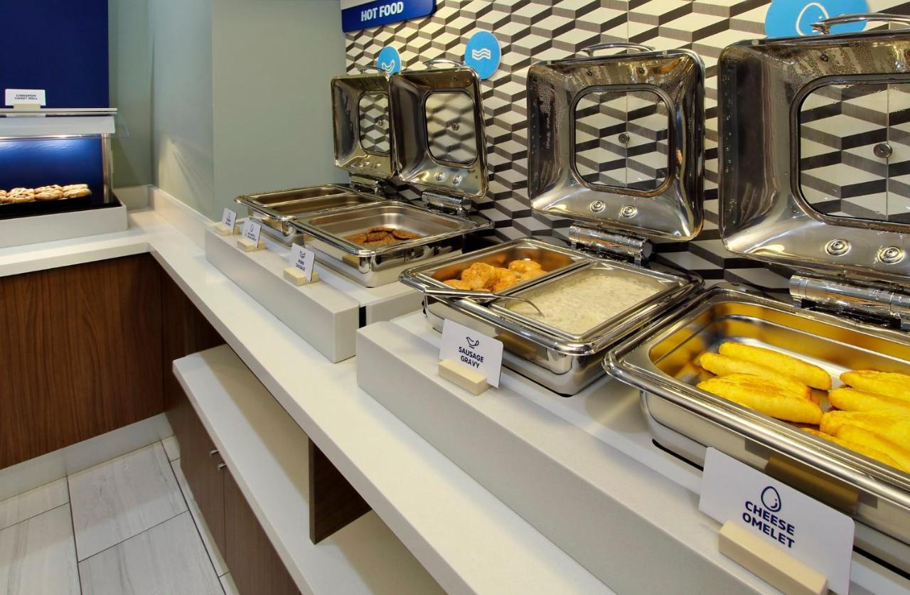 Holiday Inn Express & Suites - Springdale - Fayetteville Area Ngoại thất bức ảnh