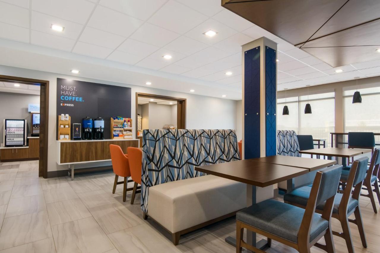 Holiday Inn Express & Suites - Springdale - Fayetteville Area Ngoại thất bức ảnh