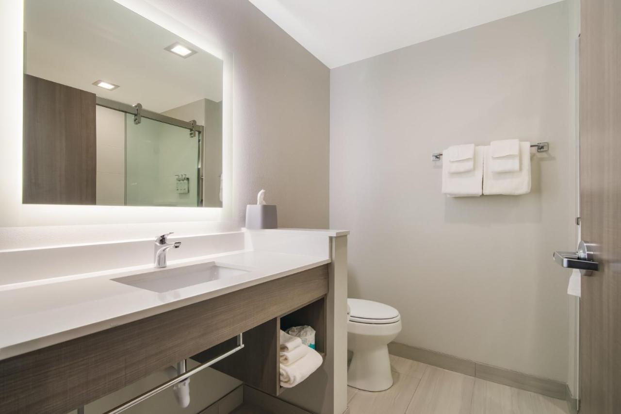 Holiday Inn Express & Suites - Springdale - Fayetteville Area Ngoại thất bức ảnh